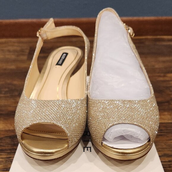 Gold kitten heels - Picture 1 of 4